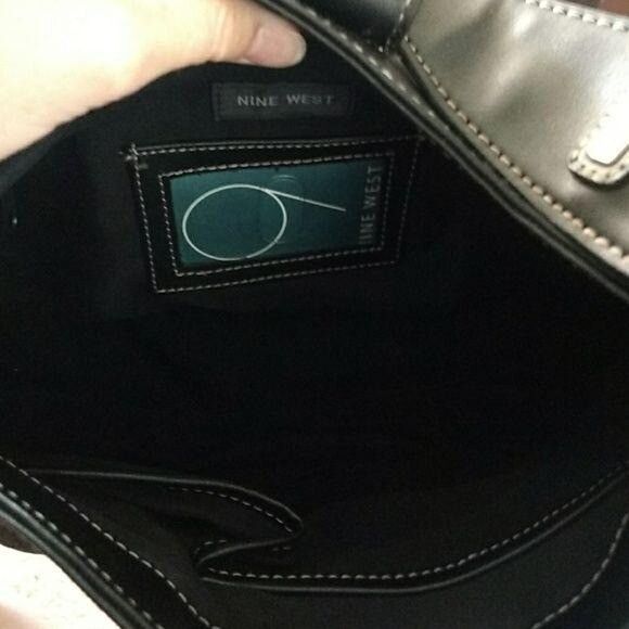 Nine West Black Shoulder Bag Hobo Buckle Accent - Picture 8 of 8